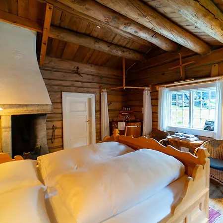 Roisheim & Skysstasjon * لوم