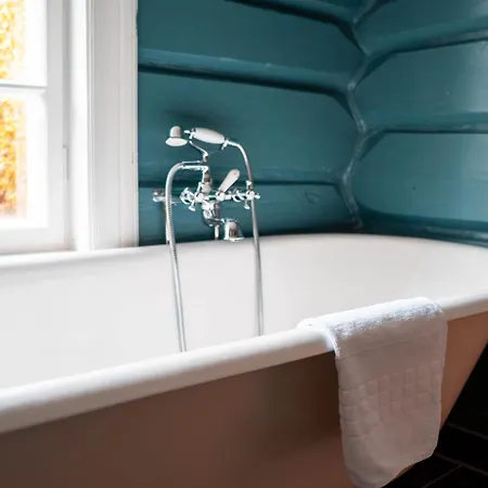 Roisheim & Skysstasjon Hotel *