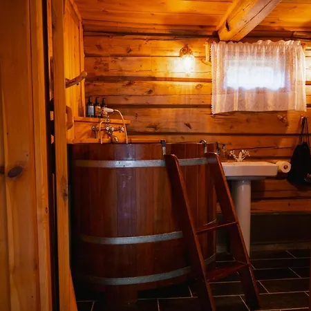 Roisheim & Skysstasjon * Lom