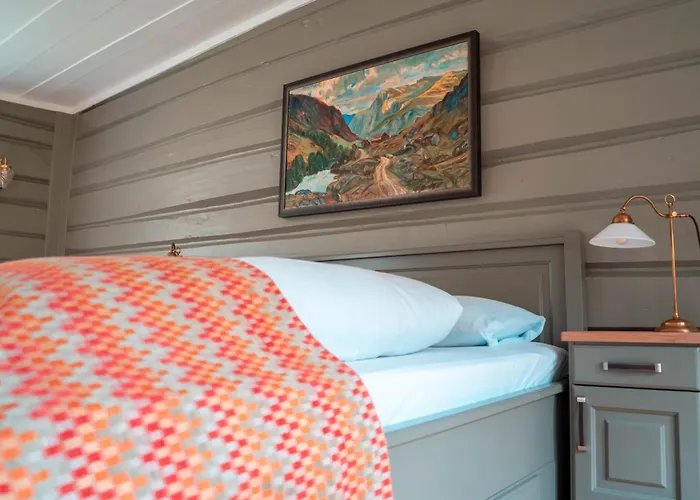 Roisheim & Skysstasjon Hotel *