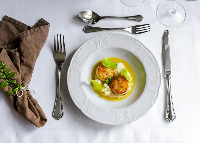 Roisheim & Skysstasjon Lom