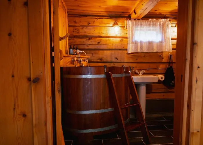 Roisheim & Skysstasjon * Lom