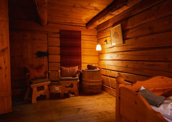 Roisheim & Skysstasjon Hotel Lom