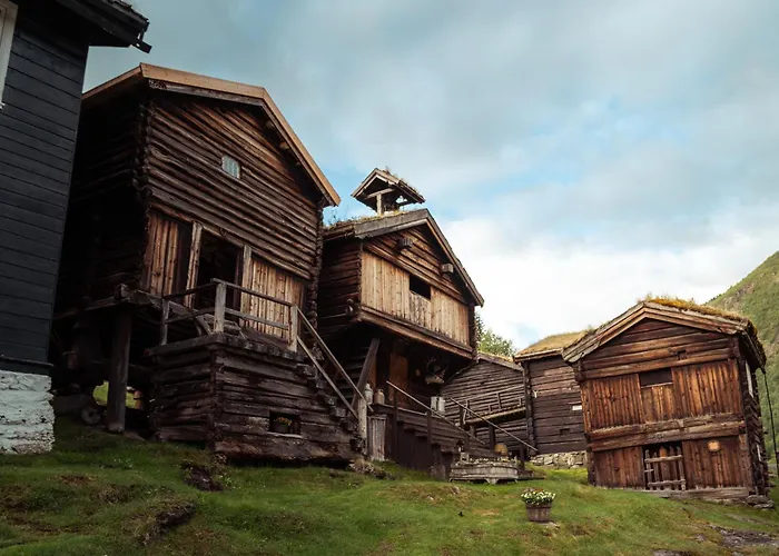 Hotel Roisheim & Skysstasjon Lom