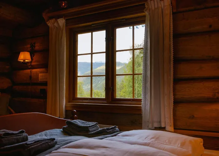 Roisheim & Skysstasjon Hotel Lom