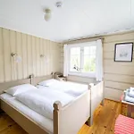Roisheim & Skysstasjon Hotel Lom